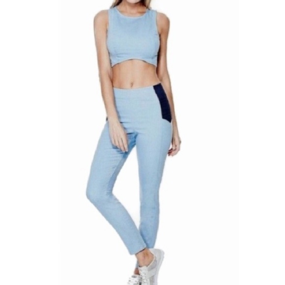 Guess Chambray Crop Top NWT L - Picture 6 of 6